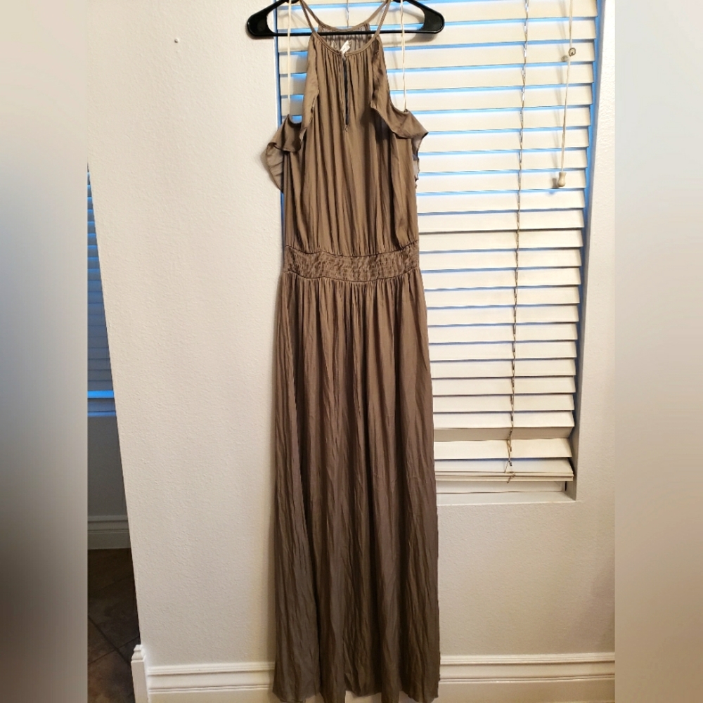 NEW Taupe sleeveless Maxi Dress